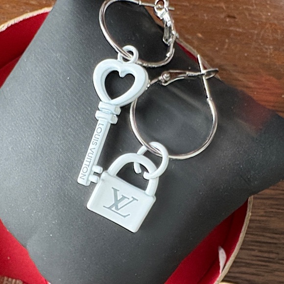Louis Vuitton Silver Heart and Lock Earrings - Picture 3 of 3
